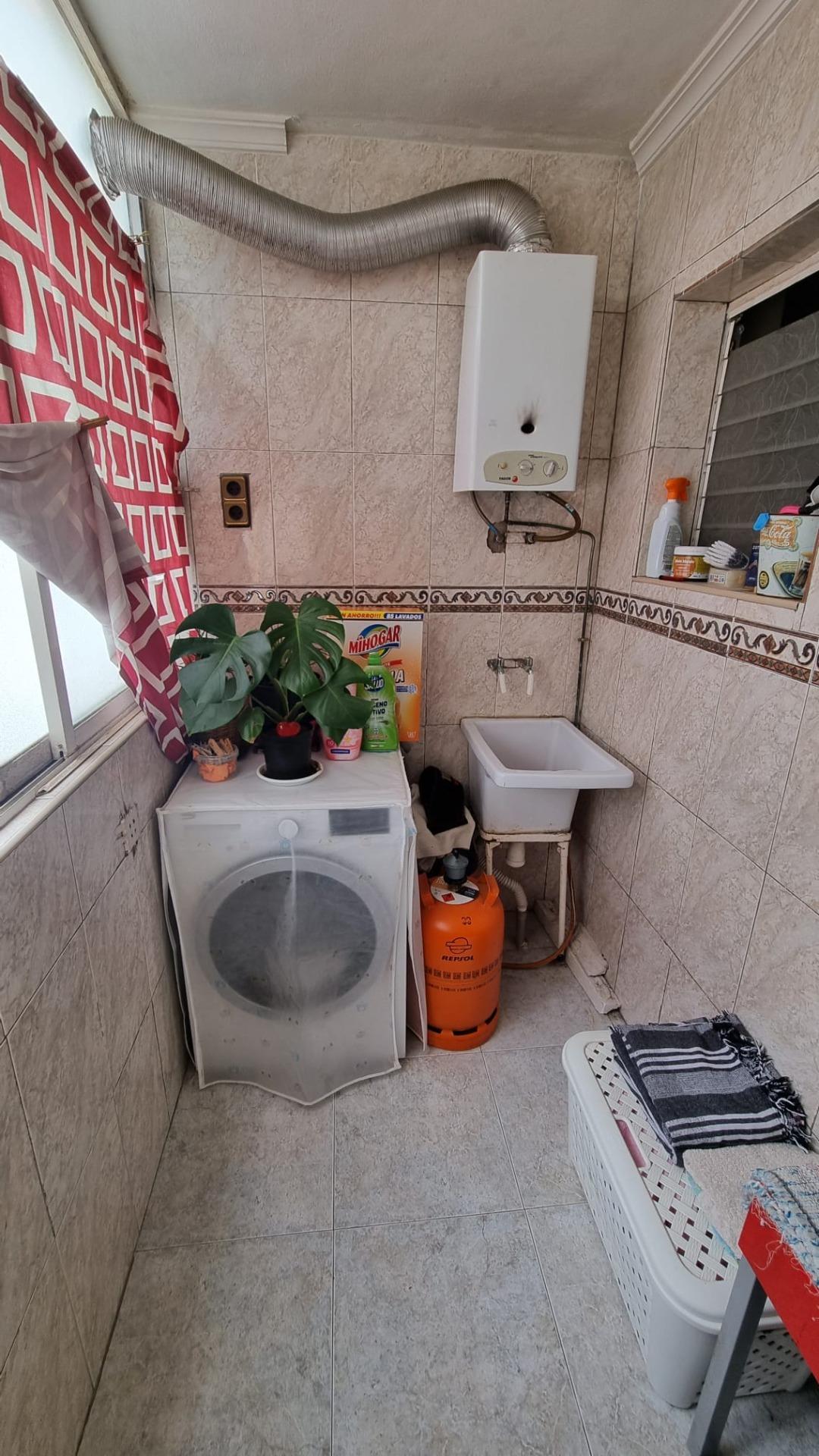 3 Bed, 2 Bath, ApartmentFor Sale, Torrevieja, Alicante