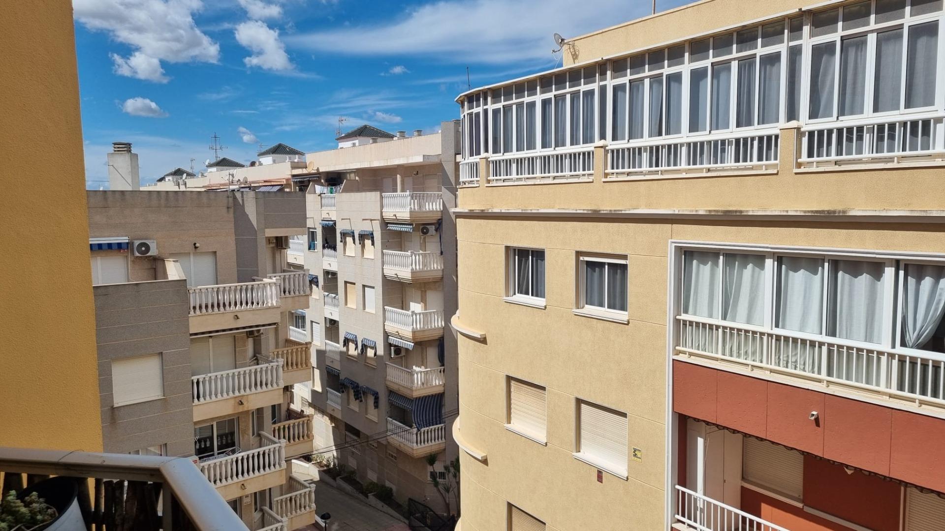 3 Bed, 2 Bath, ApartmentFor Sale, Torrevieja, Alicante