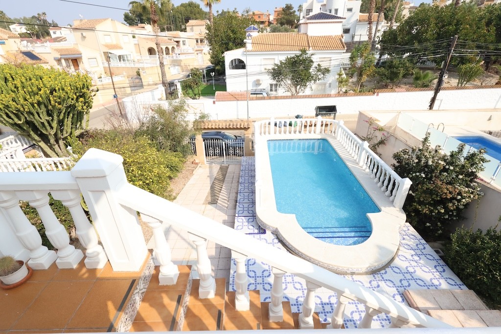 3 Bed, 2 Bath, HouseFor Sale, Los Balcones, Alicante