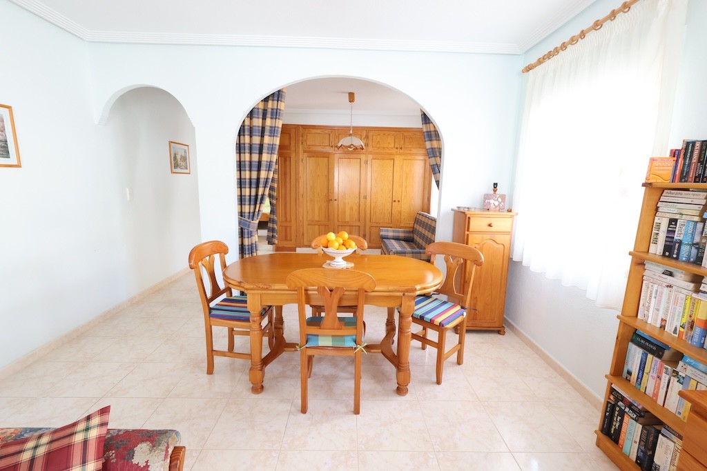 3 Bed, 2 Bath, HouseFor Sale, Los Balcones, Alicante