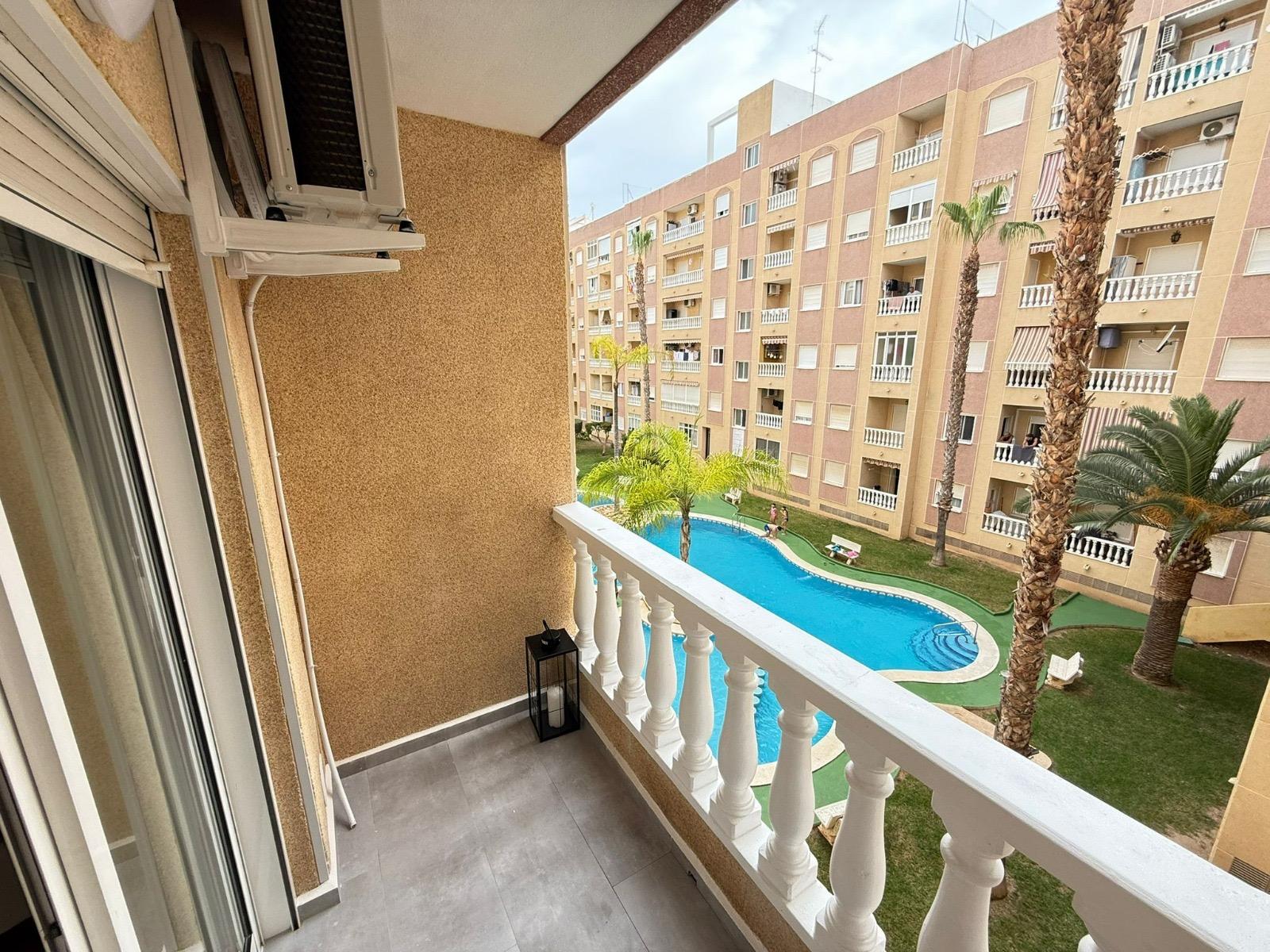 2 Bed, 1 Bath, ApartmentFor Sale, Torrevieja, Alicante 2 Bed, 1 Bath, ApartmentFor Sale, Torrevieja, Alicante