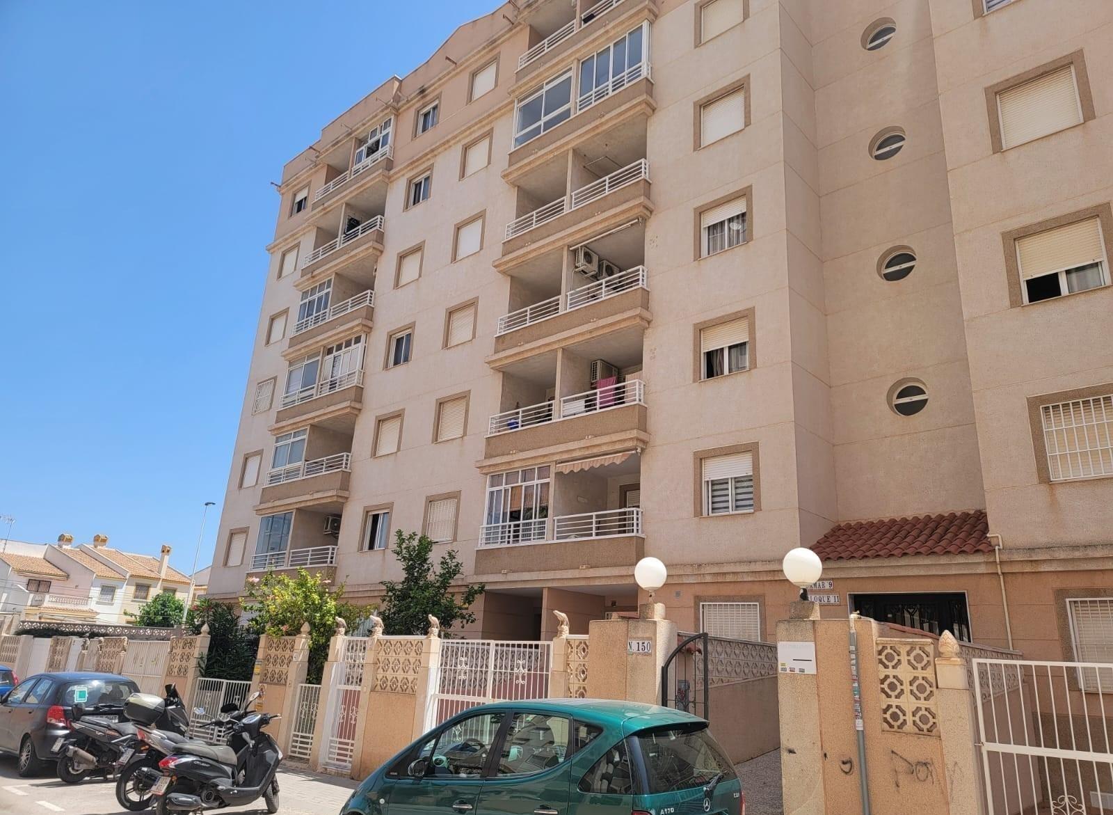 2 Bed, 1 Bath, ApartmentFor Sale, Torrevieja, Alicante 2 Bed, 1 Bath, ApartmentFor Sale, Torrevieja, Alicante