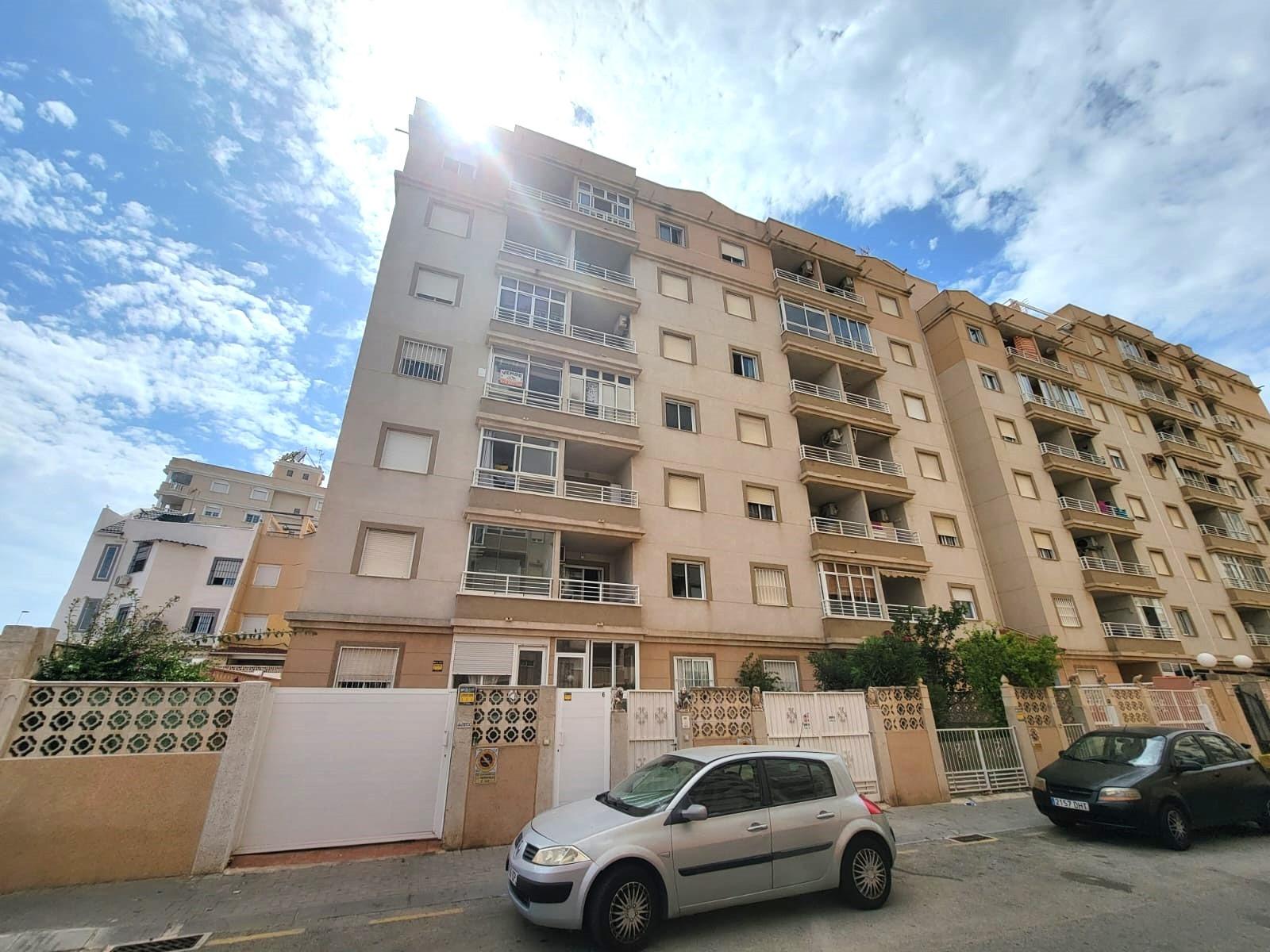 2 Bed, 1 Bath, ApartmentFor Sale, Torrevieja, Alicante 2 Bed, 1 Bath, ApartmentFor Sale, Torrevieja, Alicante