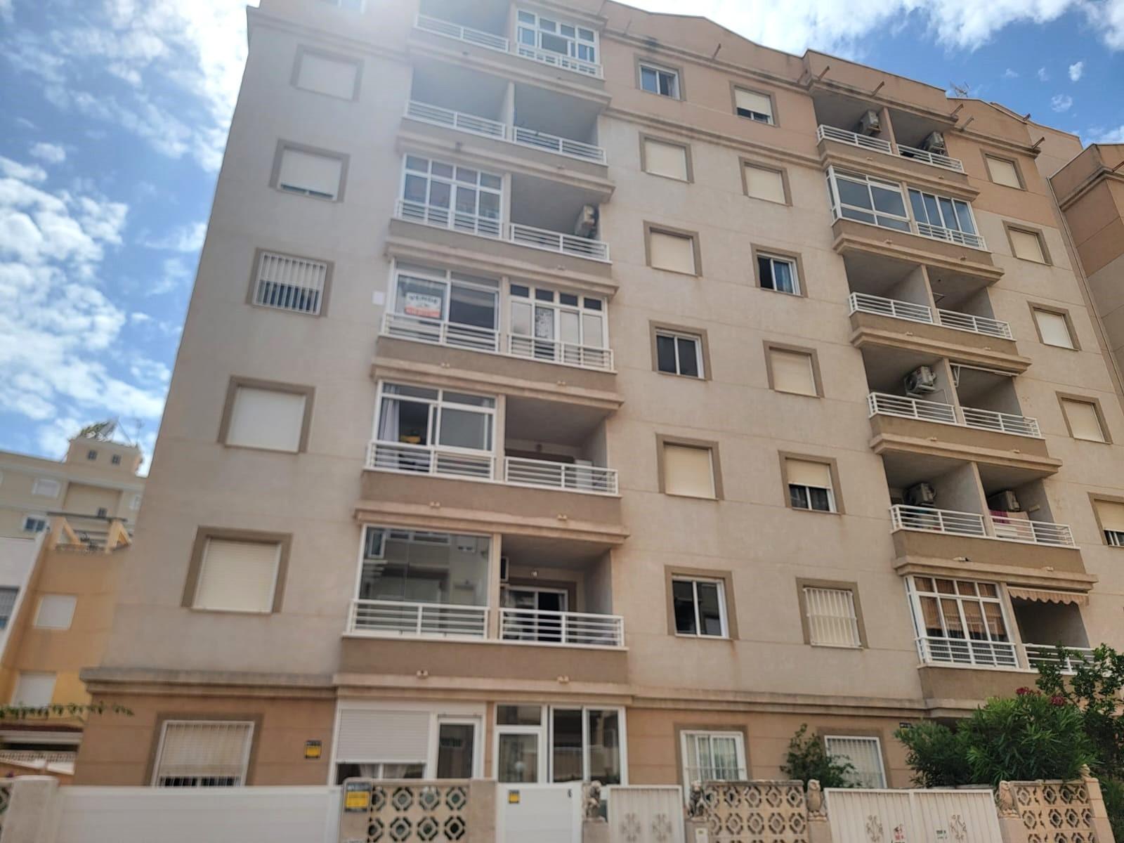 2 Bed, 1 Bath, ApartmentFor Sale, Torrevieja, Alicante 2 Bed, 1 Bath, ApartmentFor Sale, Torrevieja, Alicante