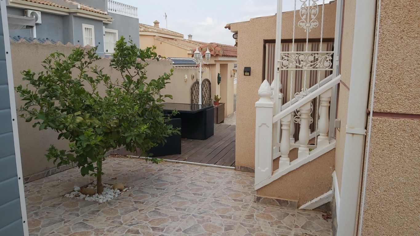2 Bed, 1 Bath, HouseFor Sale, Benimar, Alicante