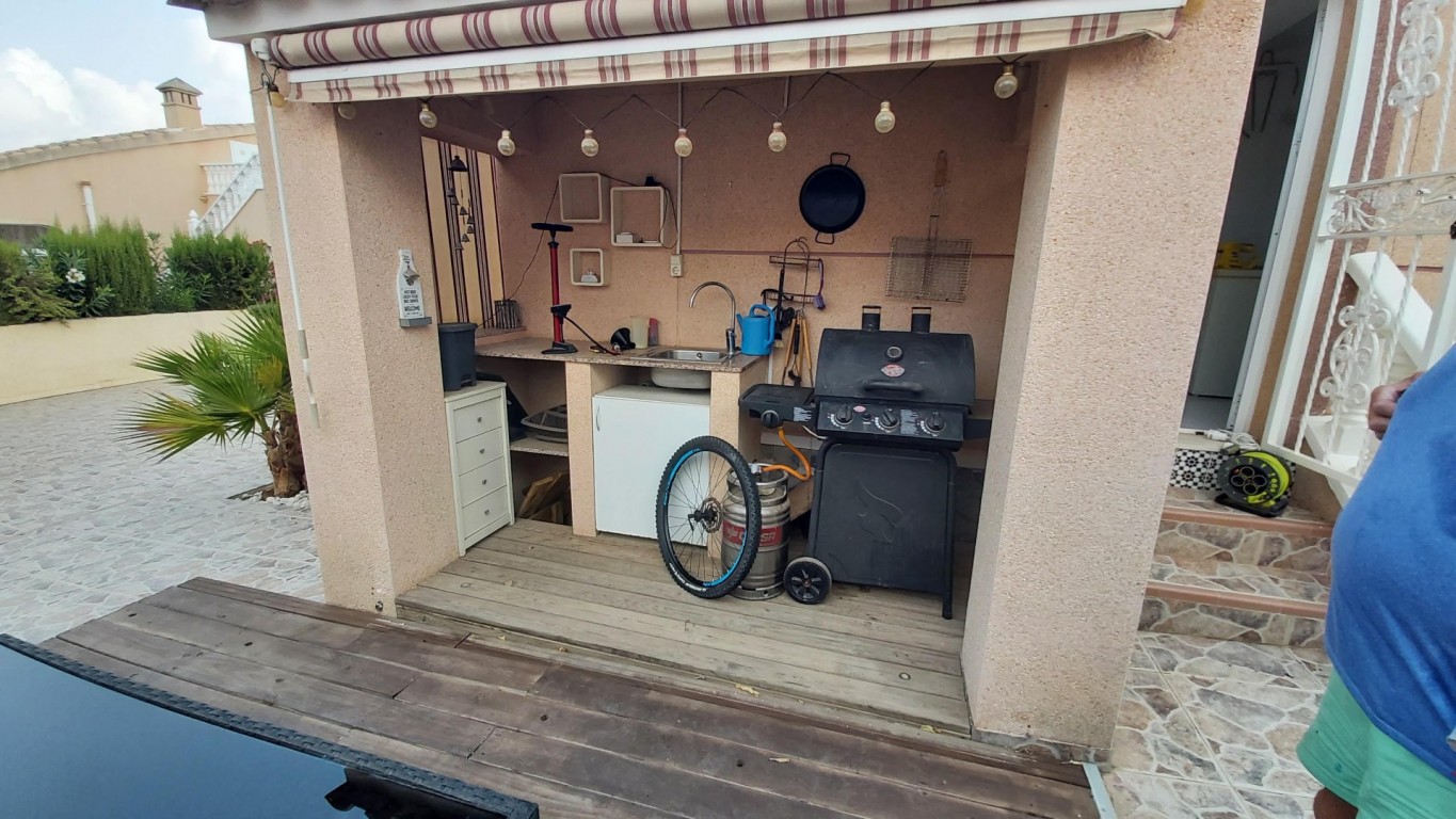 2 Bed, 1 Bath, HouseFor Sale, Benimar, Alicante