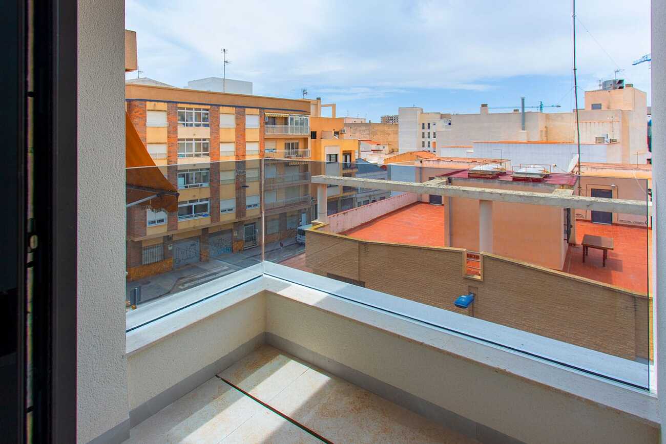 2 Bed, 2 Bath, ApartmentFor Sale, Torrevieja, Alicante