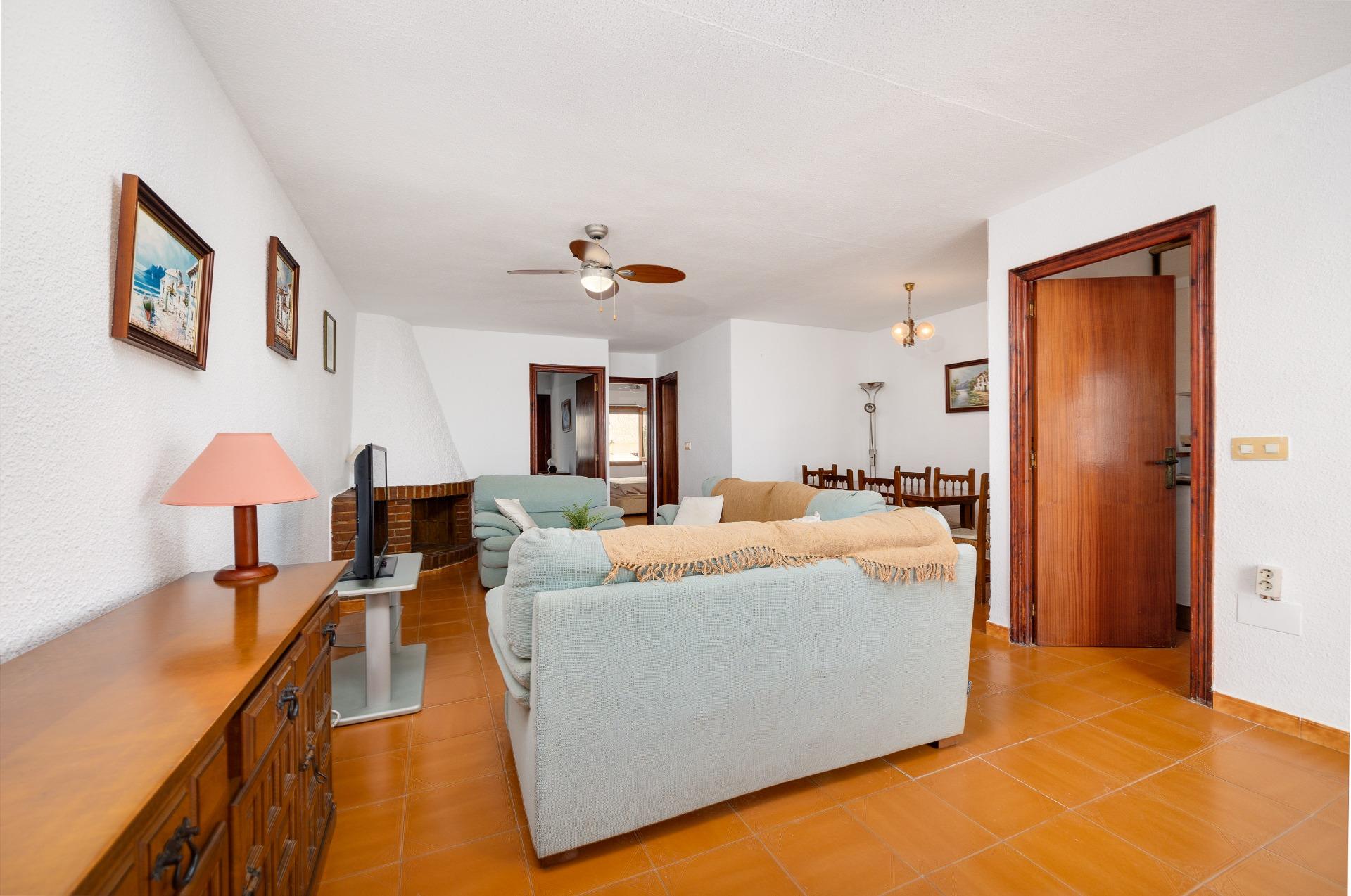 2 Bed, 1 Bath, ApartmentFor Sale, Torrevieja, Alicante