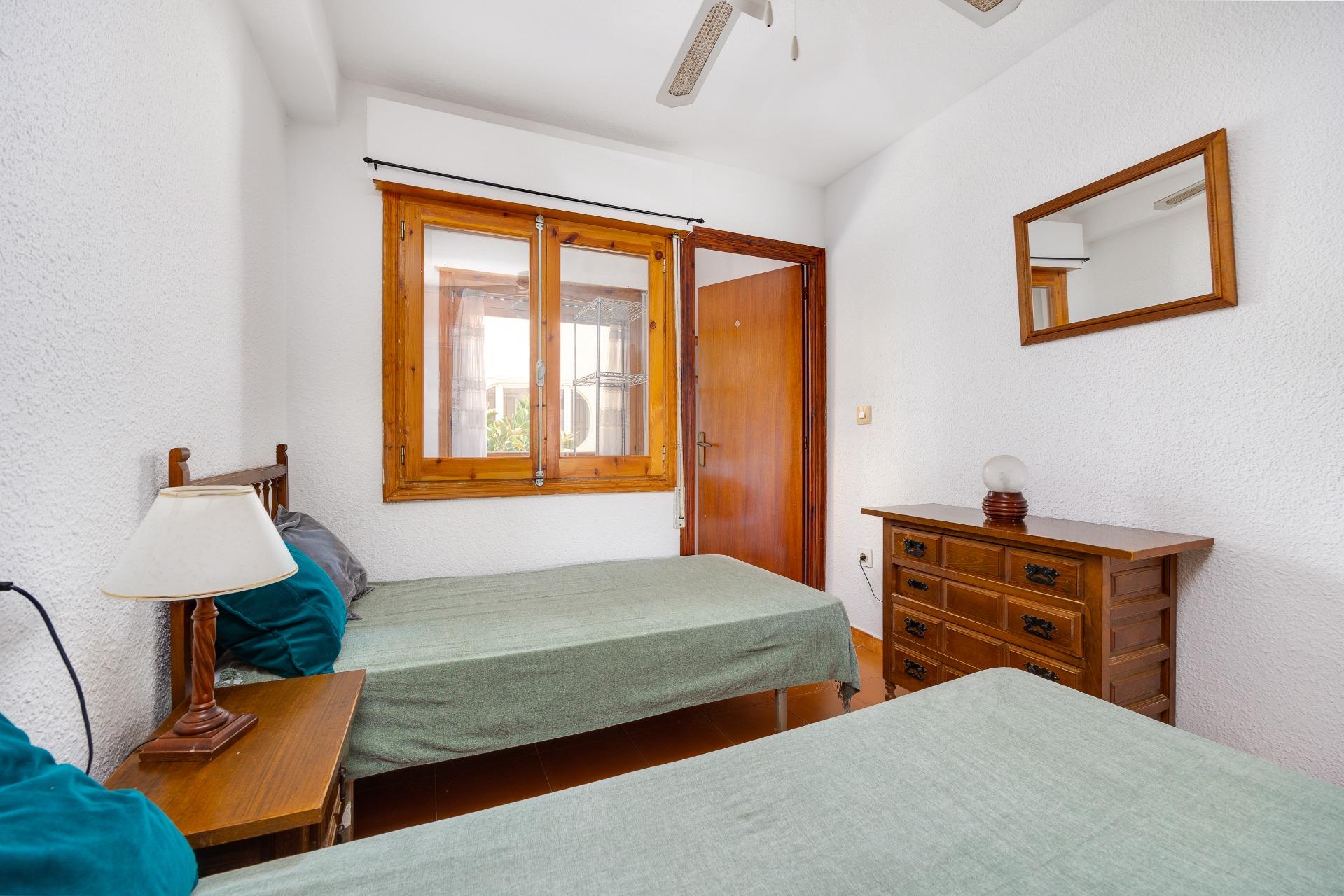 2 Bed, 1 Bath, ApartmentFor Sale, Torrevieja, Alicante