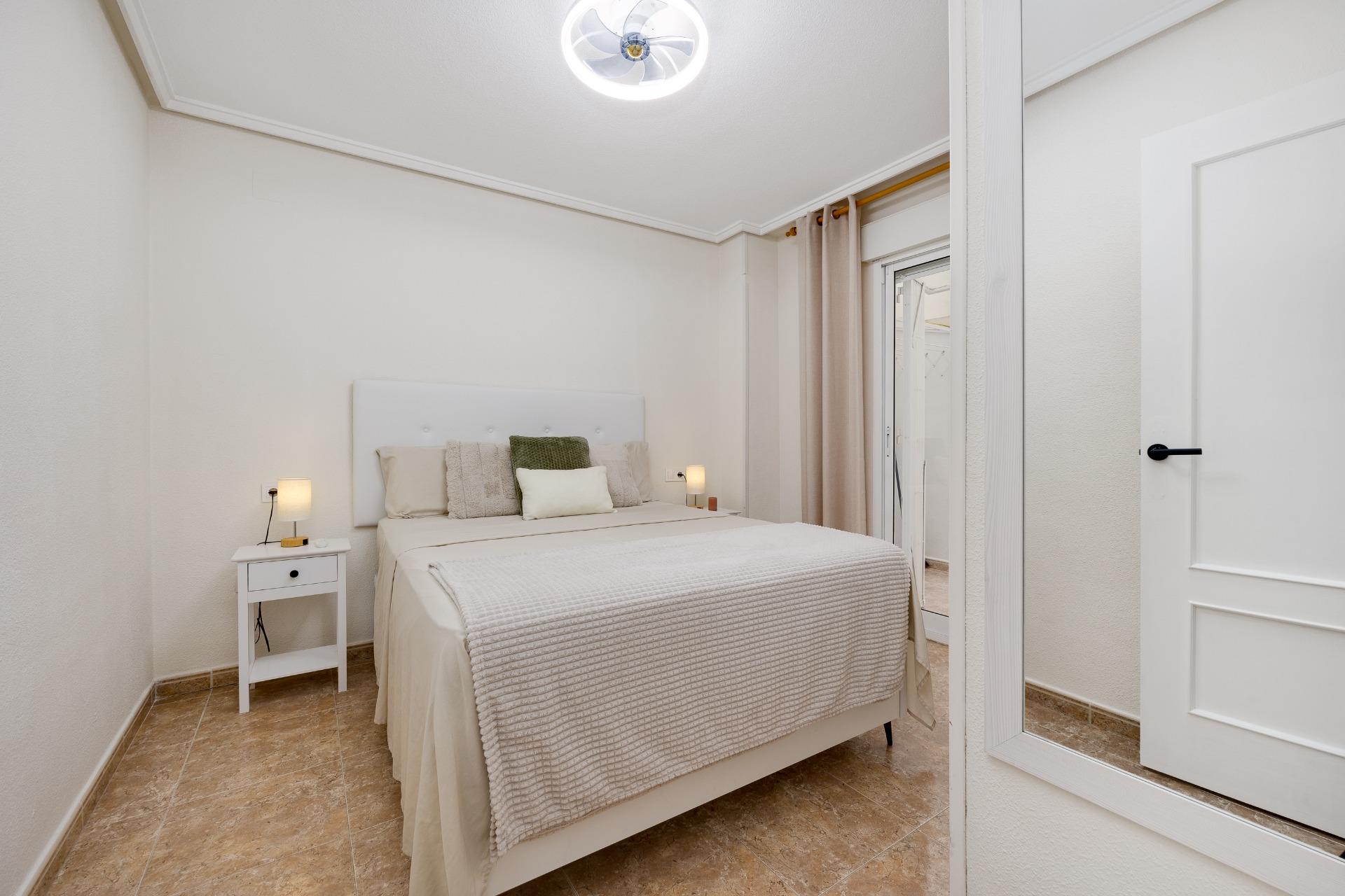 1 Bed, 1 Bath, ApartmentFor Sale, Torrevieja, Alicante