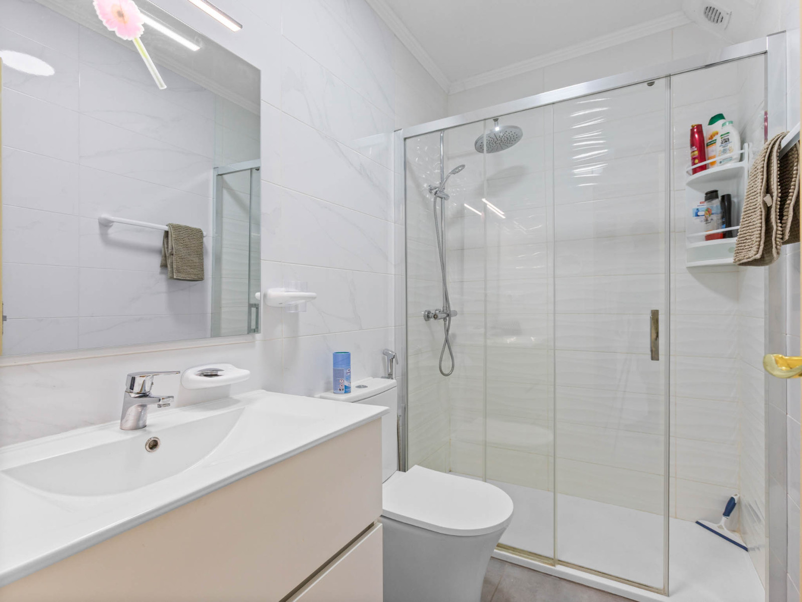 2 Bed, 1 Bath, HouseFor Sale, Torrevieja, Alicante