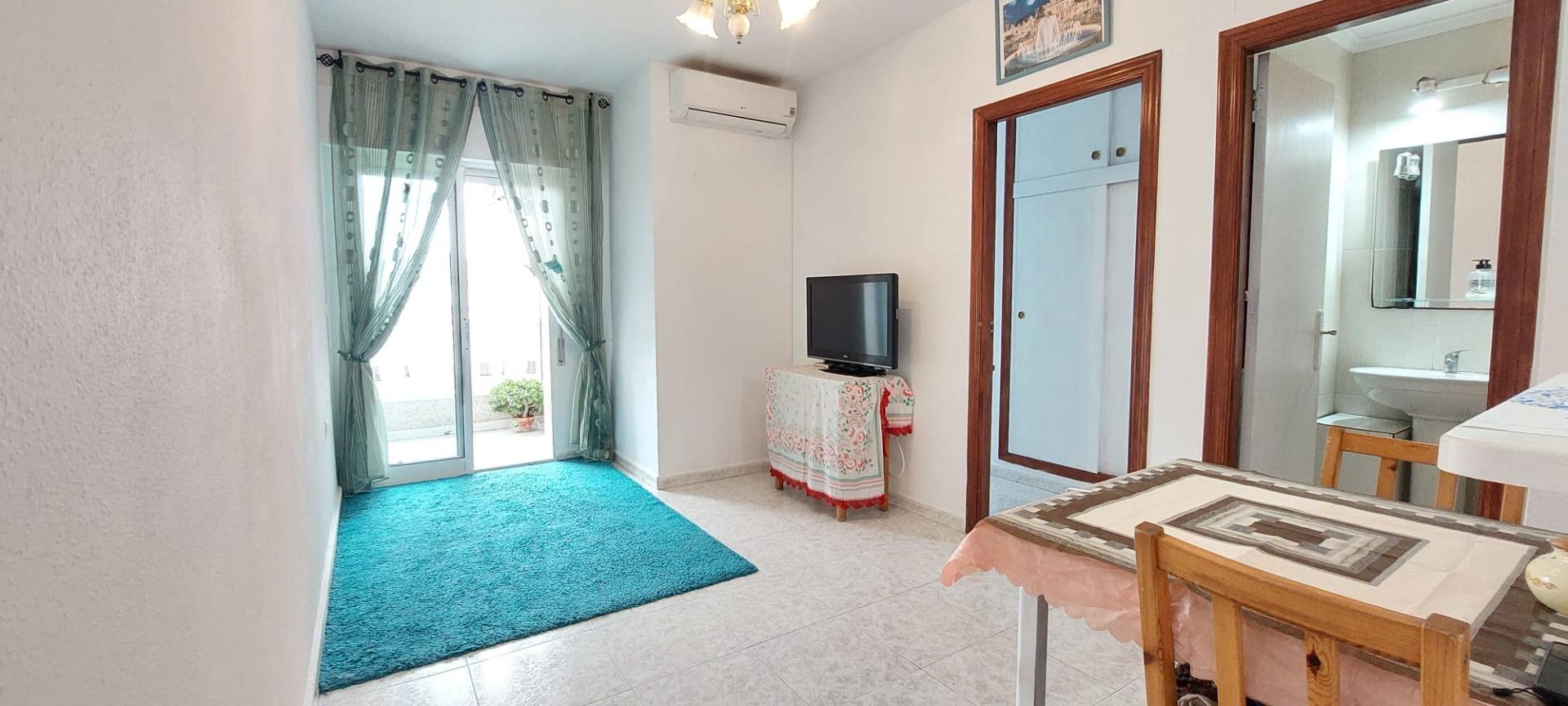 2 Bed, 1 Bath, ApartmentFor Sale, Torrevieja, Alicante