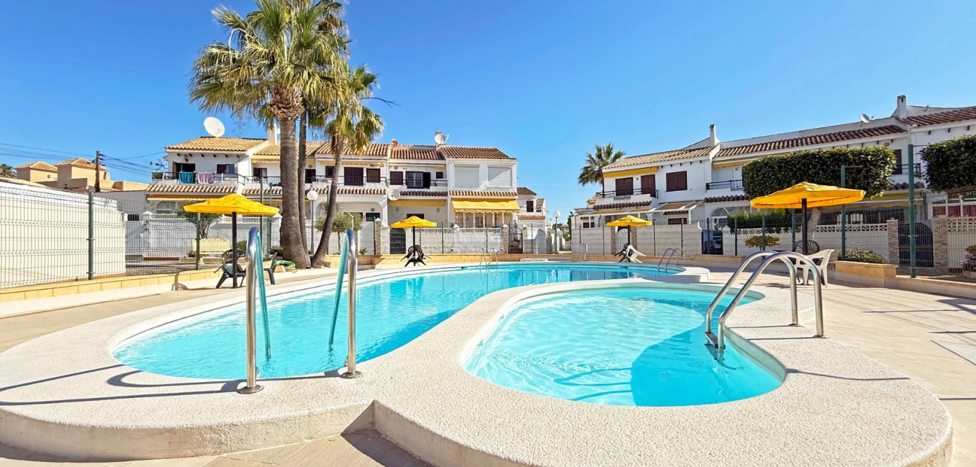 2 Bed, 1 Bath, HouseFor Sale, Torrevieja, Alicante
