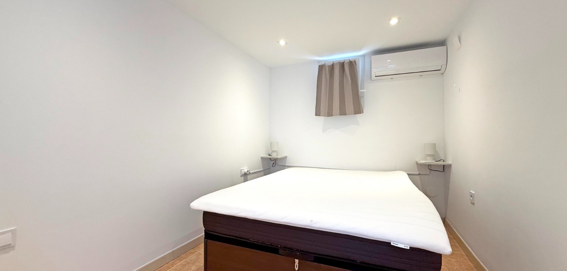 2 Bed, 1 Bath, HouseFor Sale, Torrevieja, Alicante