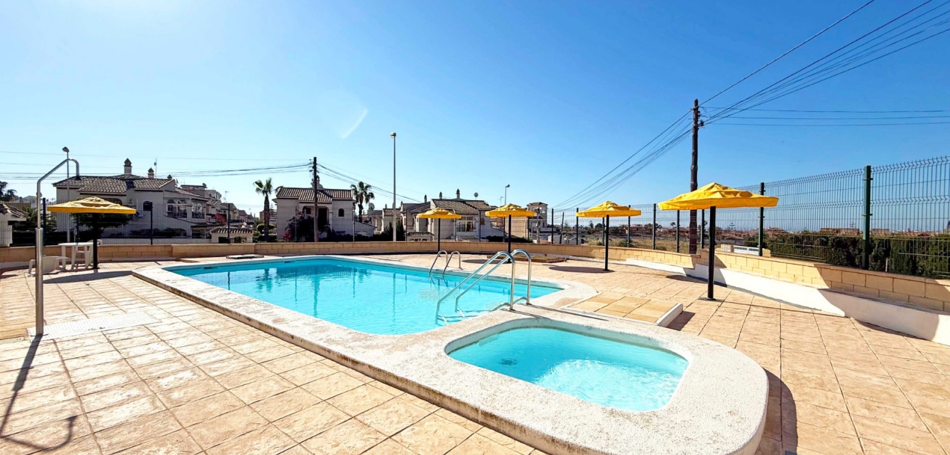 2 Bed, 1 Bath, HouseFor Sale, Torrevieja, Alicante