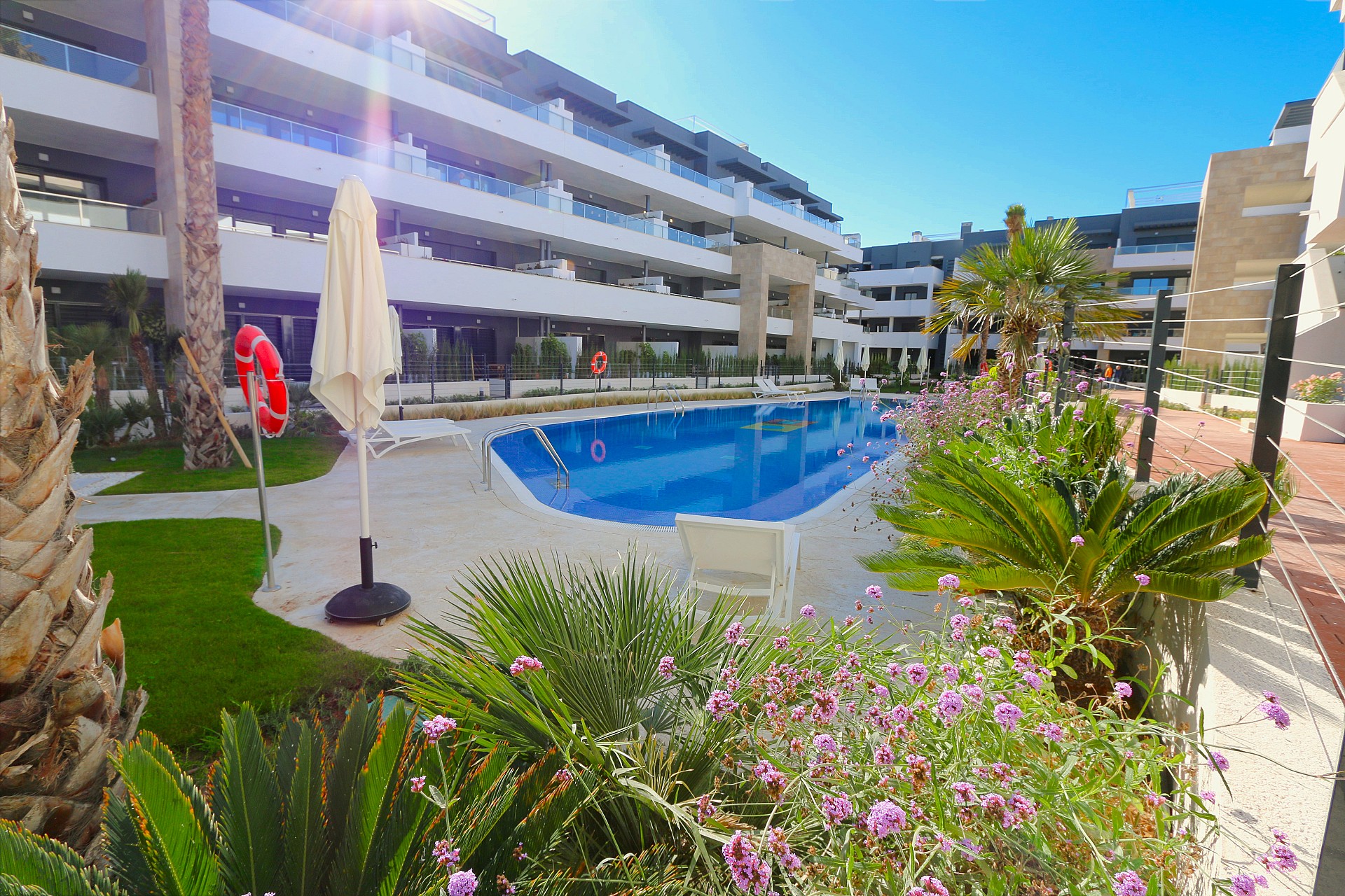 2 Bed, 2 Bath, ApartmentFor Sale, Playa Flamenca, Alicante