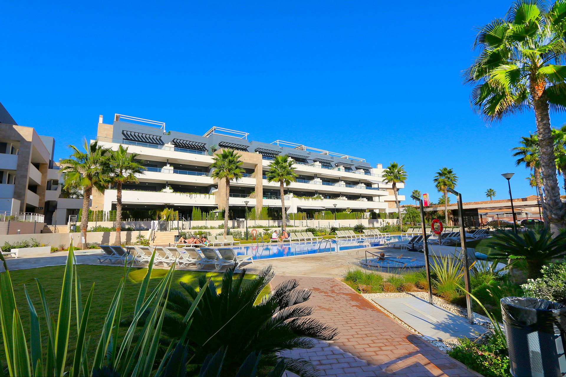 2 Bed, 2 Bath, ApartmentFor Sale, Playa Flamenca, Alicante