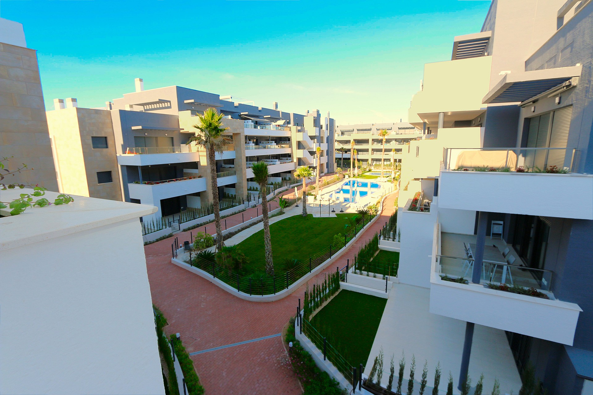2 Bed, 2 Bath, ApartmentFor Sale, Playa Flamenca, Alicante