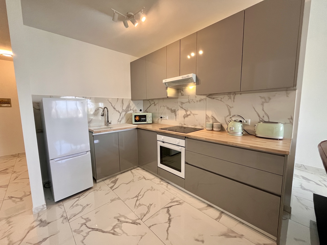 1 Bed, 1 Bath, ApartmentFor Sale, Villamartin, Alicante