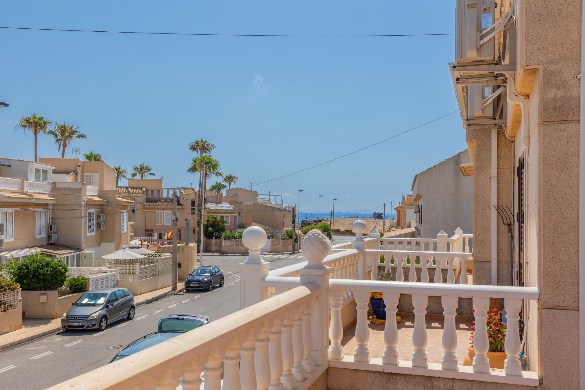 4 Bed, 2 Bath, HouseFor Sale, Torrevieja, Alicante