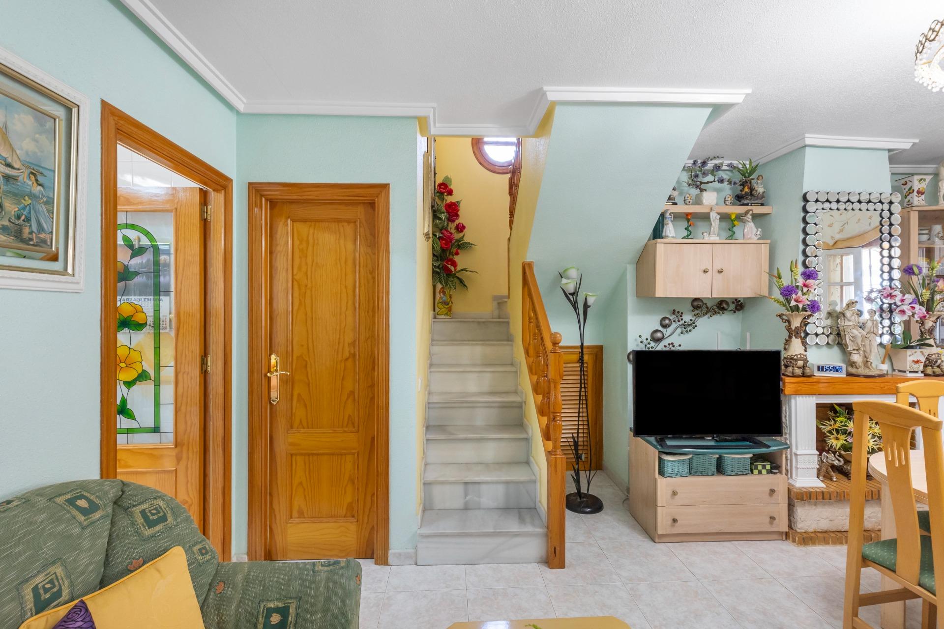 4 Bed, 2 Bath, HouseFor Sale, Torrevieja, Alicante