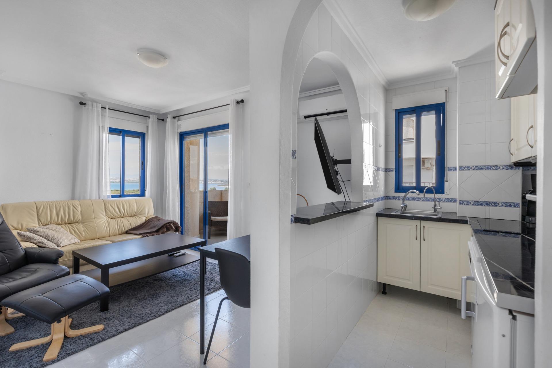 2 Bed, 1 Bath, ApartmentFor Sale, Torrevieja, Alicante