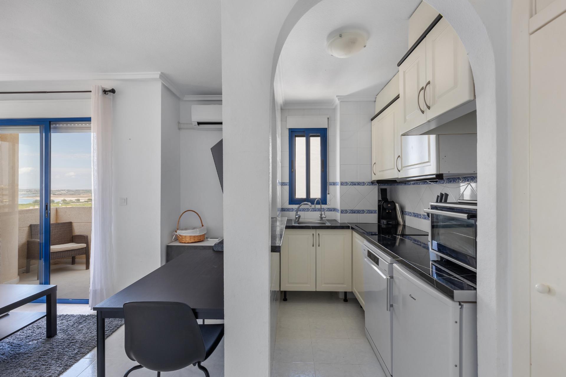 2 Bed, 1 Bath, ApartmentFor Sale, Torrevieja, Alicante