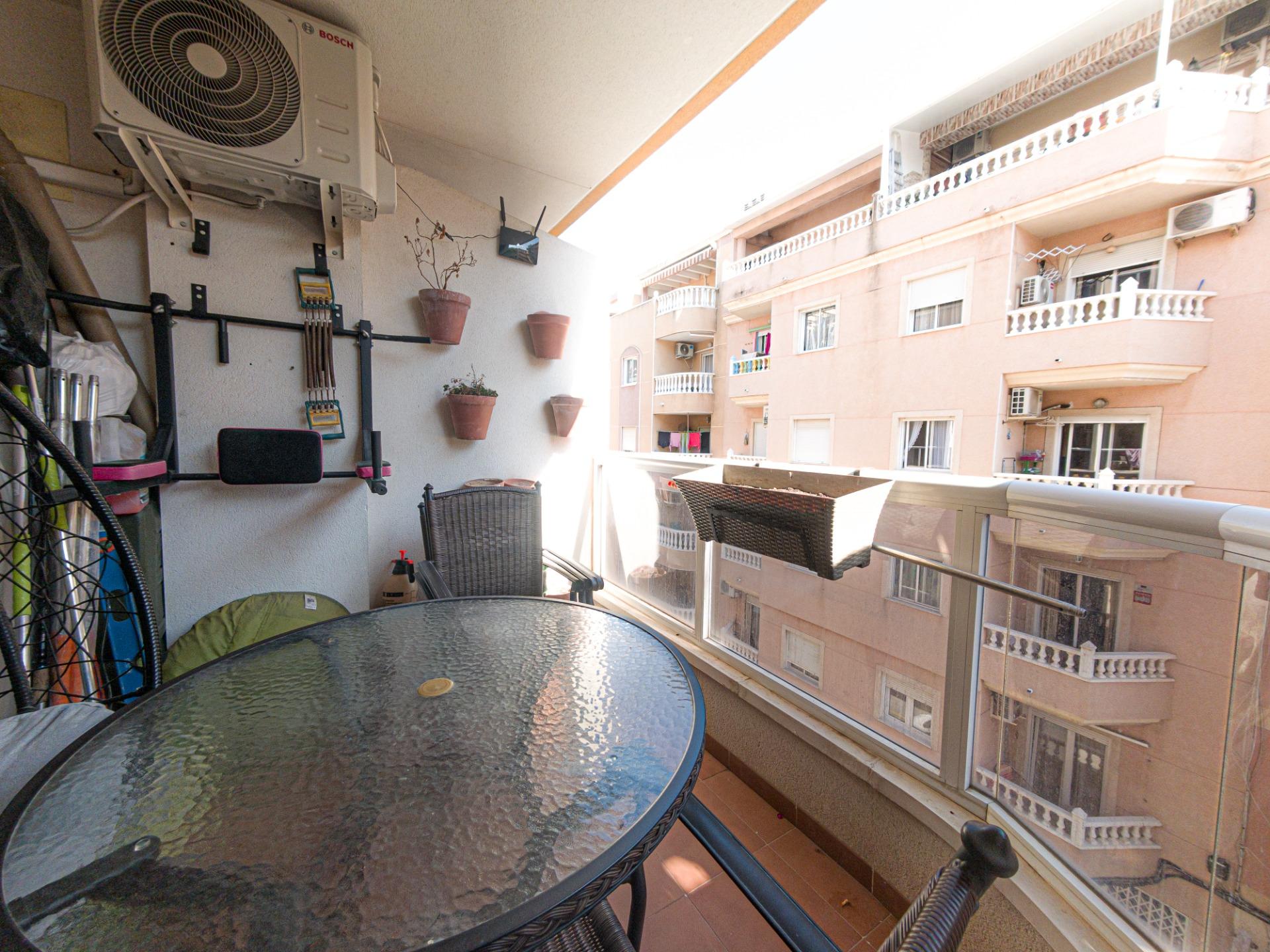 2 Bed, 1 Bath, ApartmentFor Sale, Torrevieja, Alicante
