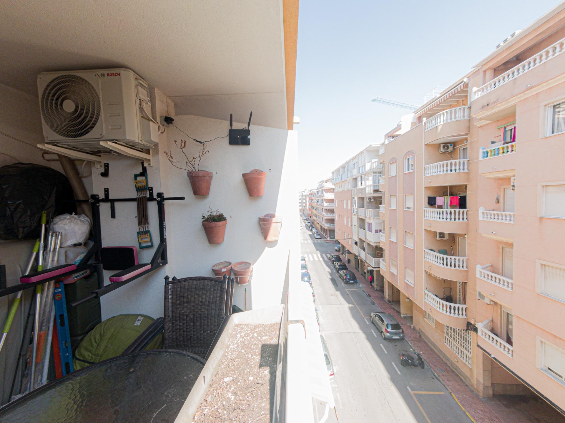 2 Bed, 1 Bath, ApartmentFor Sale, Torrevieja, Alicante