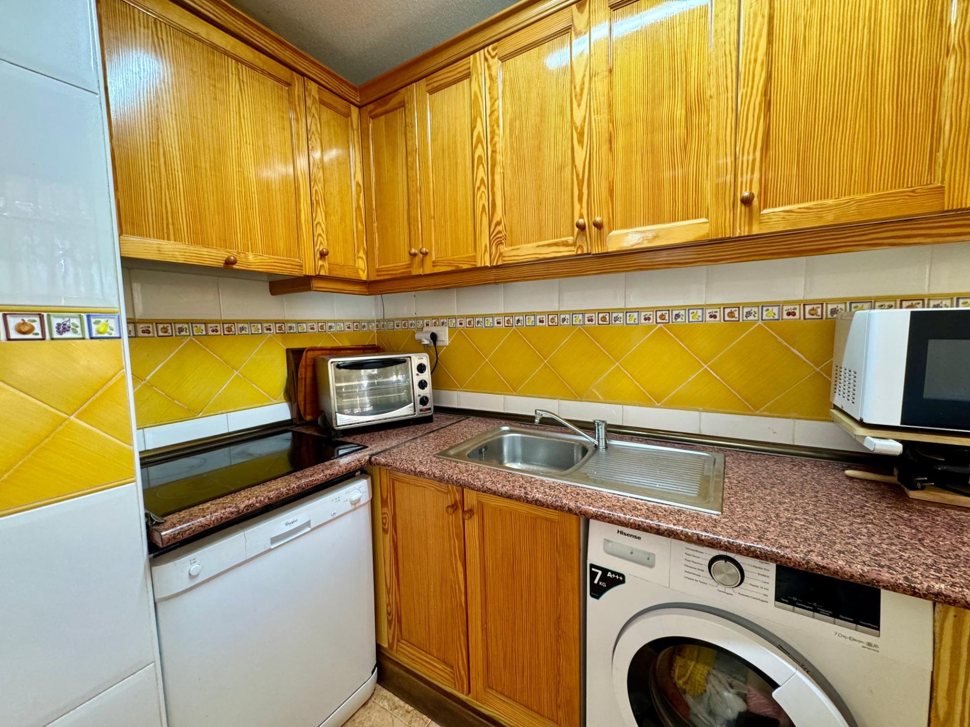 2 Bed, 1 Bath, ApartmentFor Sale, Torrevieja, Alicante