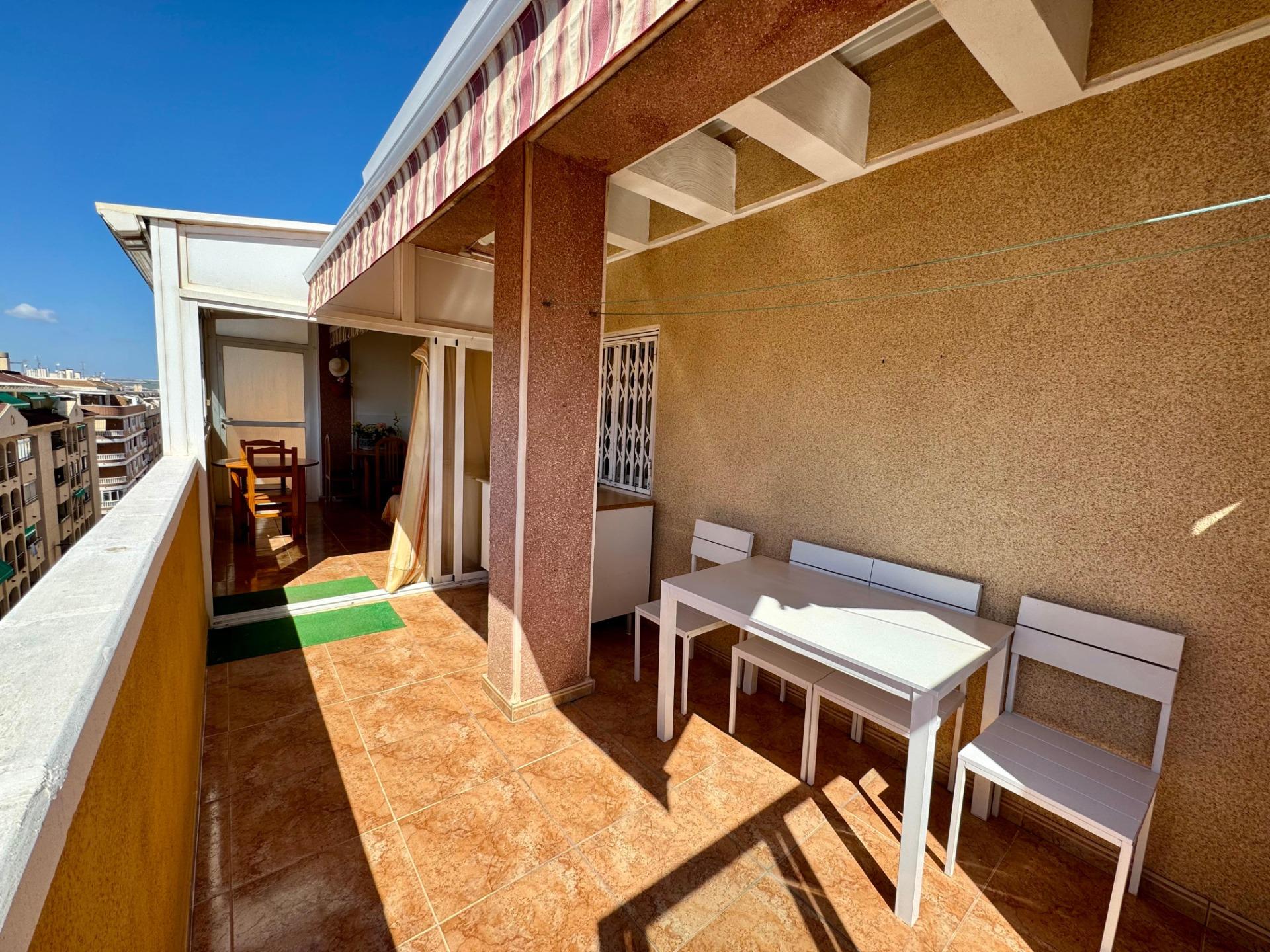 2 Bed, 1 Bath, ApartmentFor Sale, Torrevieja, Alicante