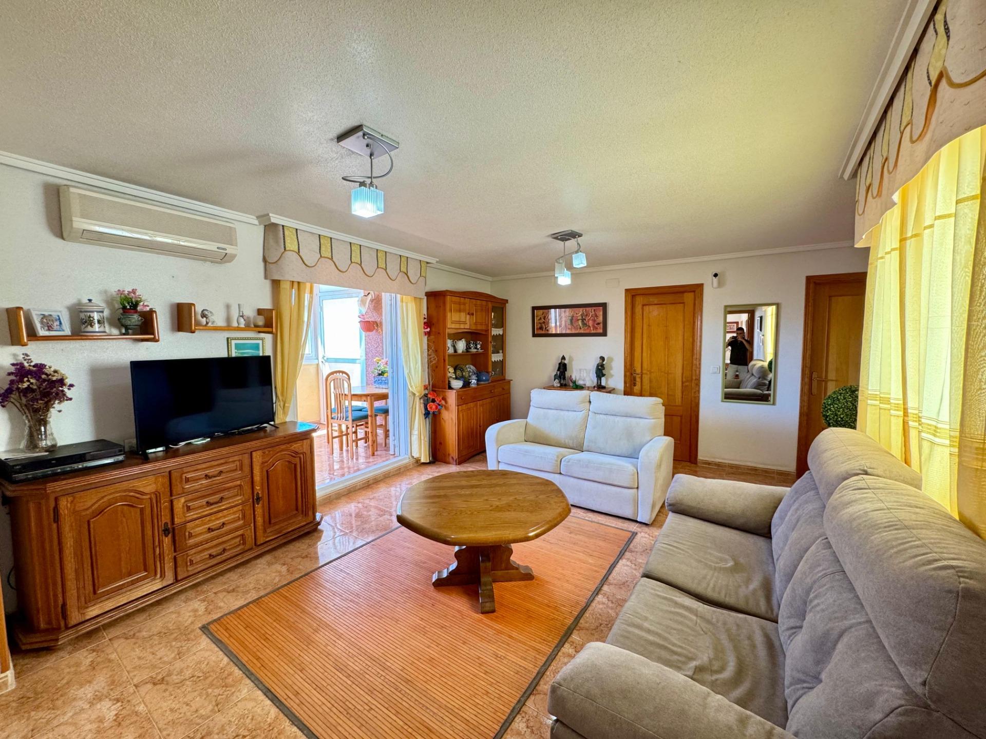 2 Bed, 1 Bath, ApartmentFor Sale, Torrevieja, Alicante