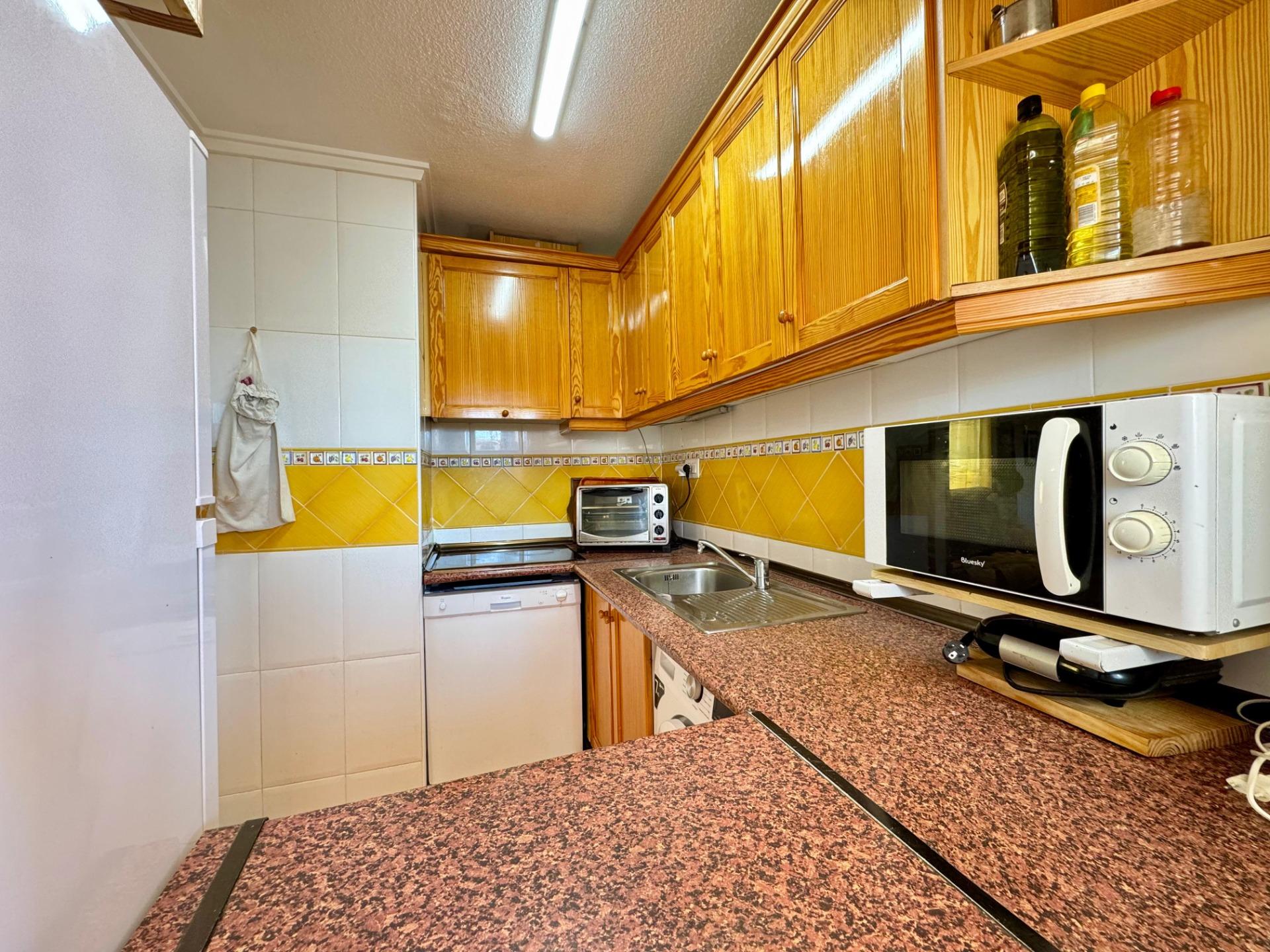 2 Bed, 1 Bath, ApartmentFor Sale, Torrevieja, Alicante