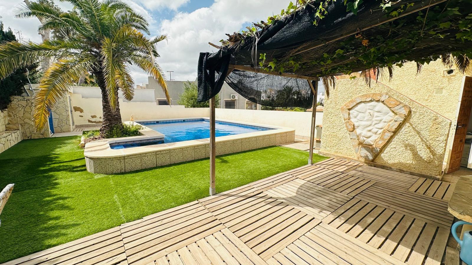 2 Bed, 1 Bath, HouseFor Sale, Orihuela, Alicante