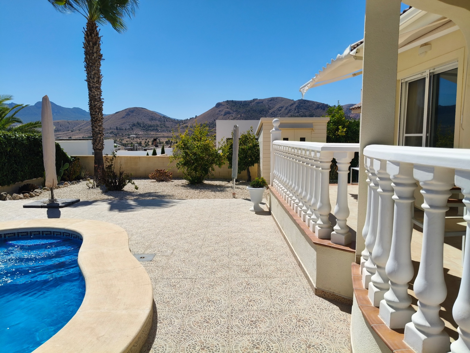 2 Bed, 1 Bath, HouseFor Sale, La Romana, Alicante