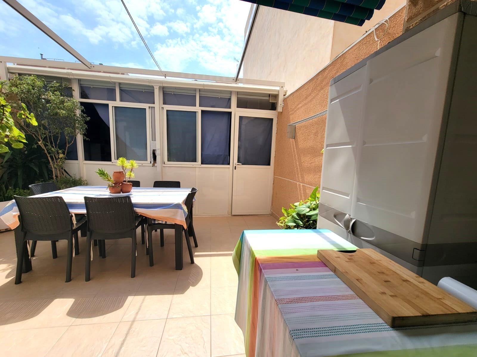 3 Bed, 1 Bath, ApartmentFor Sale, Torrevieja, Alicante