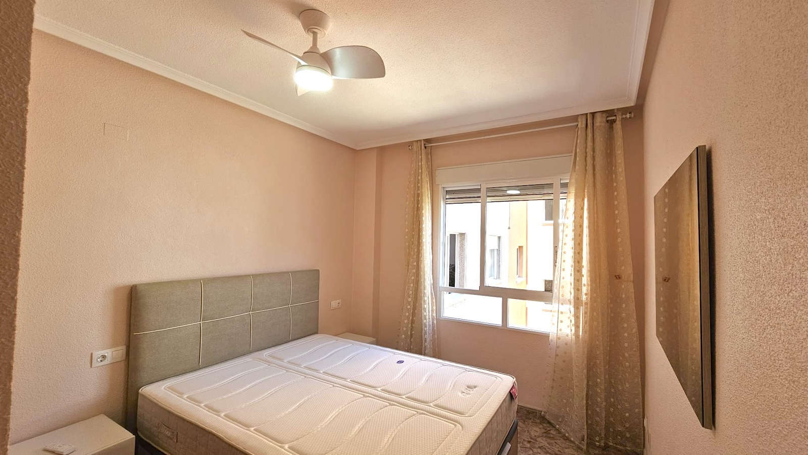 2 Bed, 1 Bath, ApartmentFor Sale, Torrevieja, Alicante