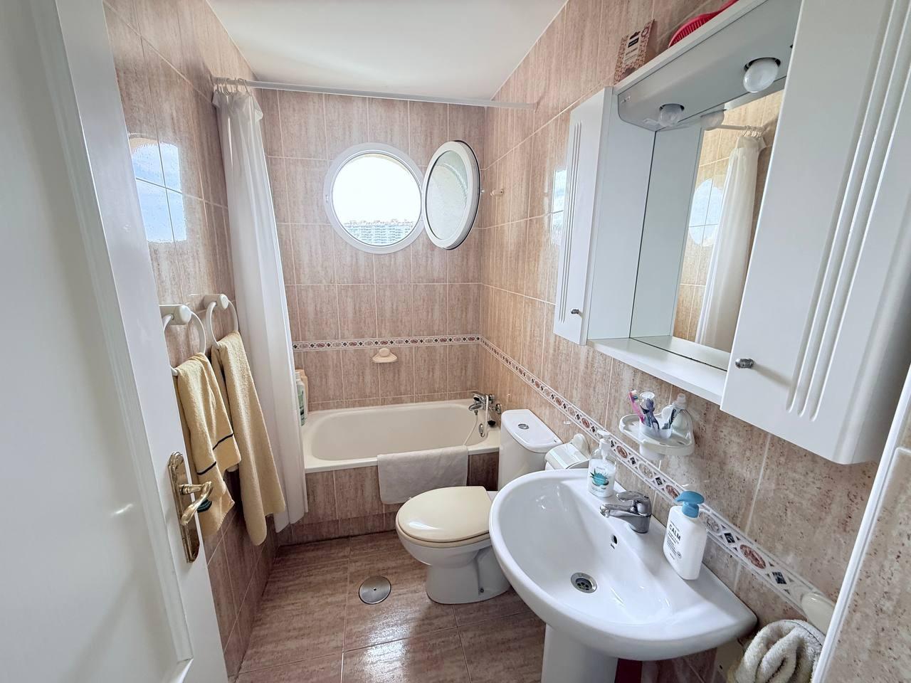 3 Bed, 2 Bath, ApartmentFor Sale, Orihuela Costa, Alicante