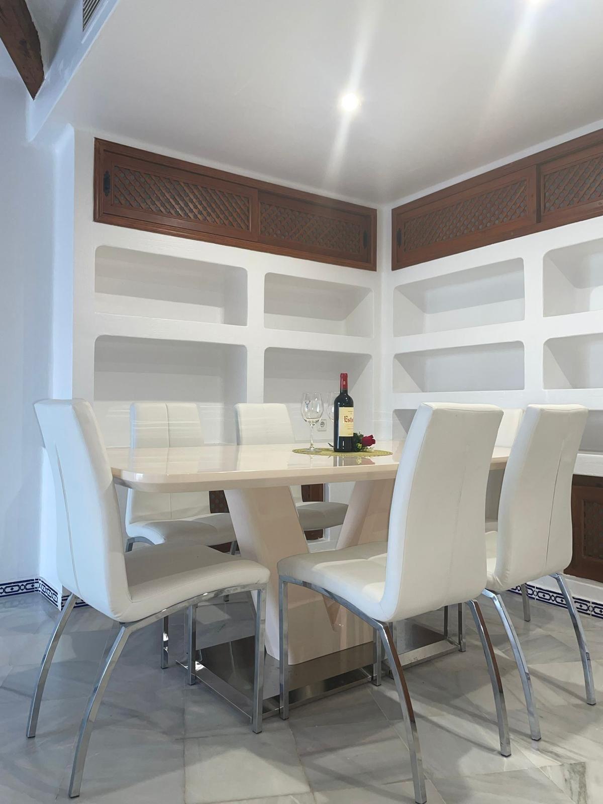 3 Bed, 2 Bath, ApartmentFor Sale, Torrevieja, Alicante