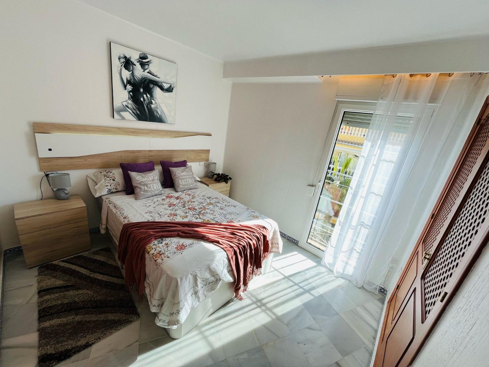 3 Bed, 2 Bath, ApartmentFor Sale, Torrevieja, Alicante