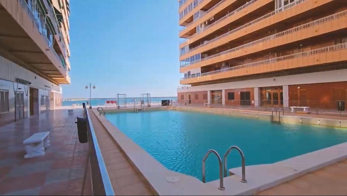 2 Bed, 1 Bath, ApartmentFor Sale, Torrevieja, Alicante 2 Bed, 1 Bath, ApartmentFor Sale, Torrevieja, Alicante