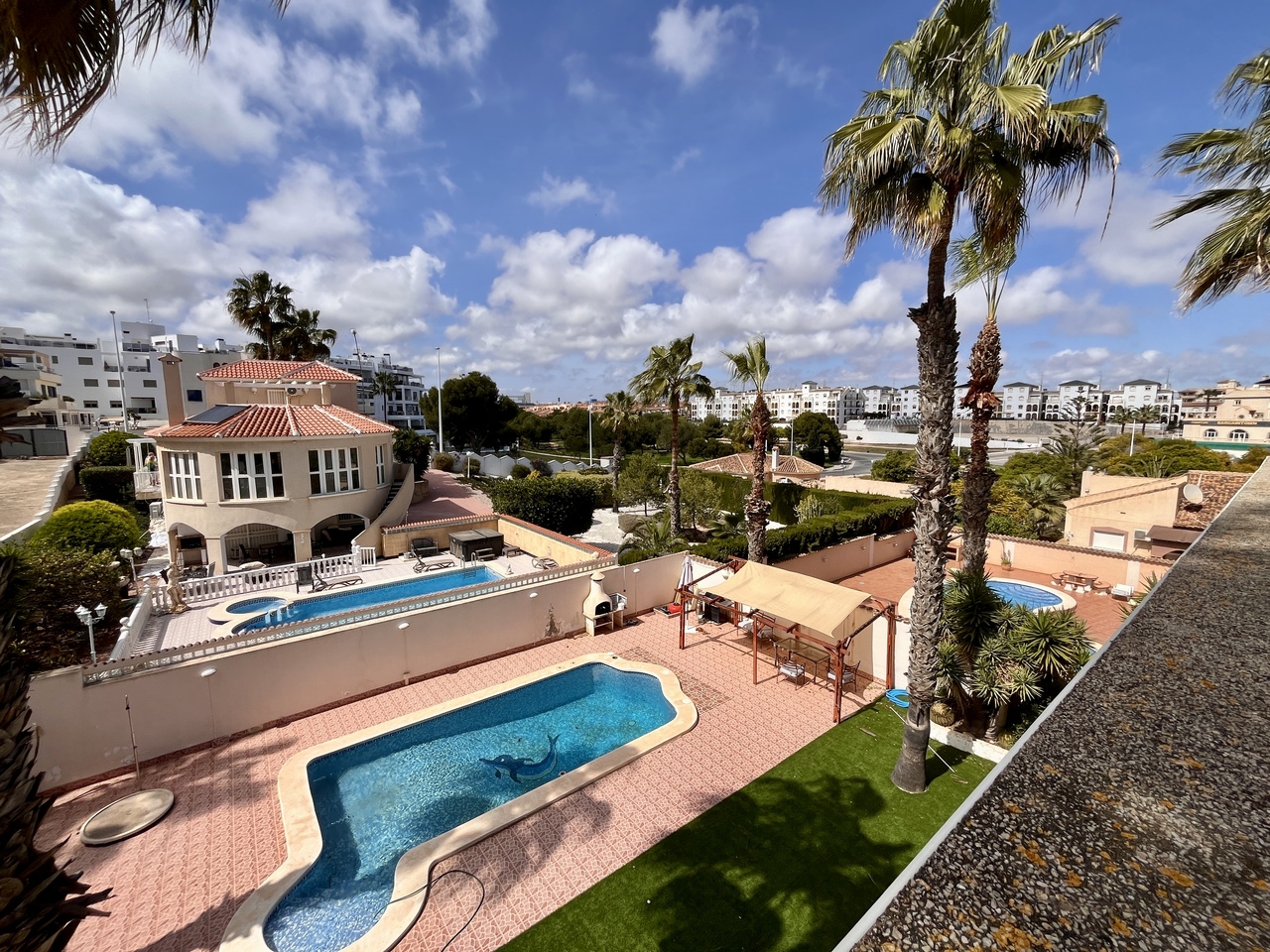 5 Bed, 3 Bath, HouseFor Sale, La Zenia, Alicante