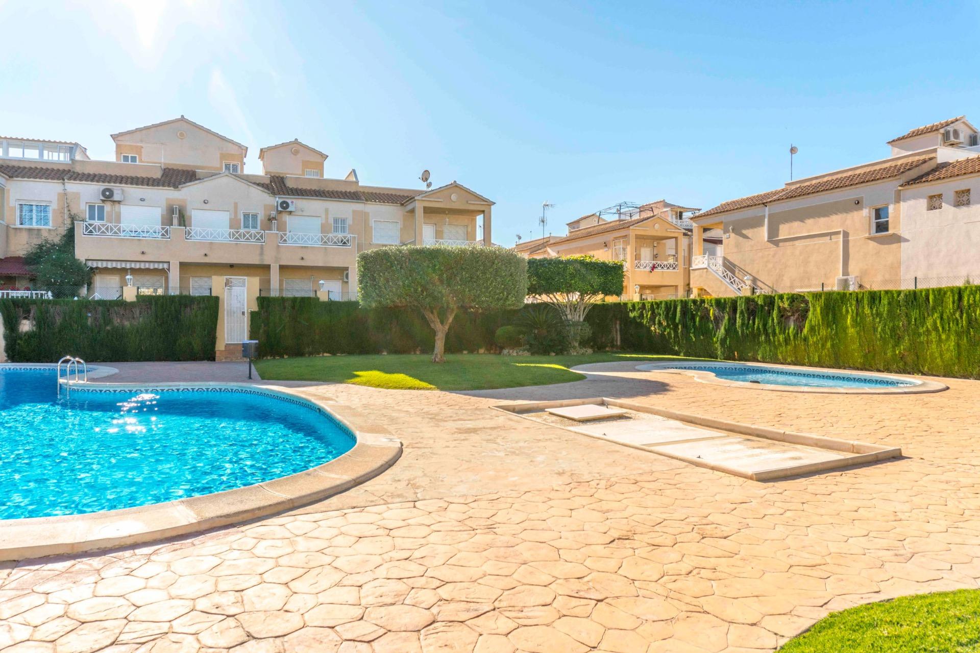2 Bed, 1 Bath, HouseFor Sale, Torrevieja, Alicante