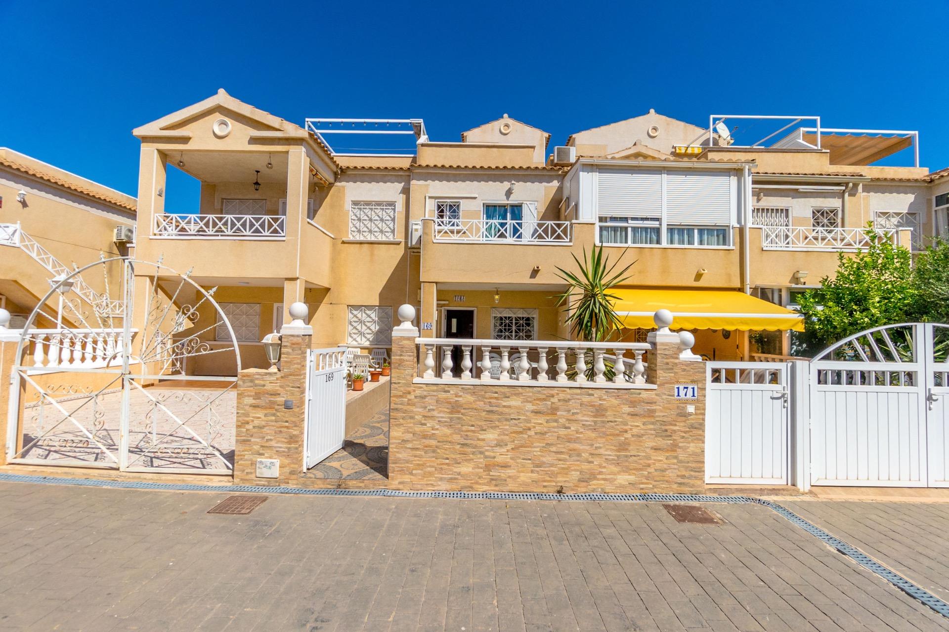 2 Bed, 1 Bath, HouseFor Sale, Torrevieja, Alicante