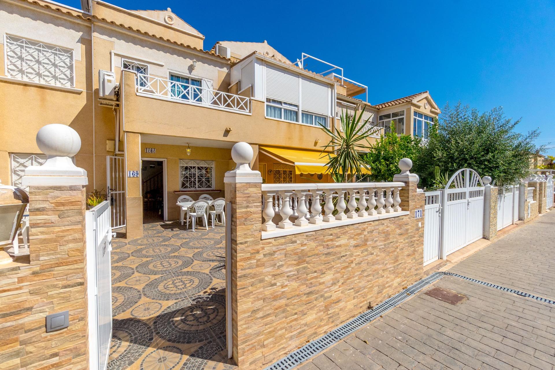 2 Bed, 1 Bath, HouseFor Sale, Torrevieja, Alicante