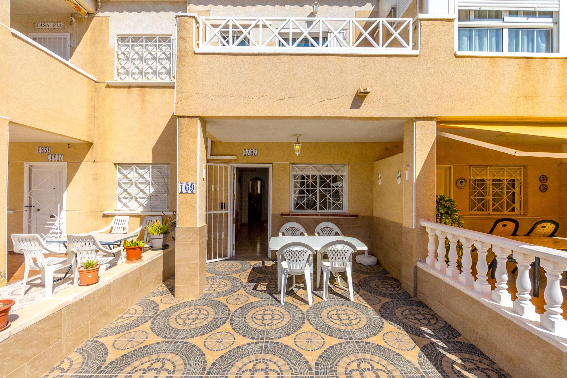 2 Bed, 1 Bath, HouseFor Sale, Torrevieja, Alicante