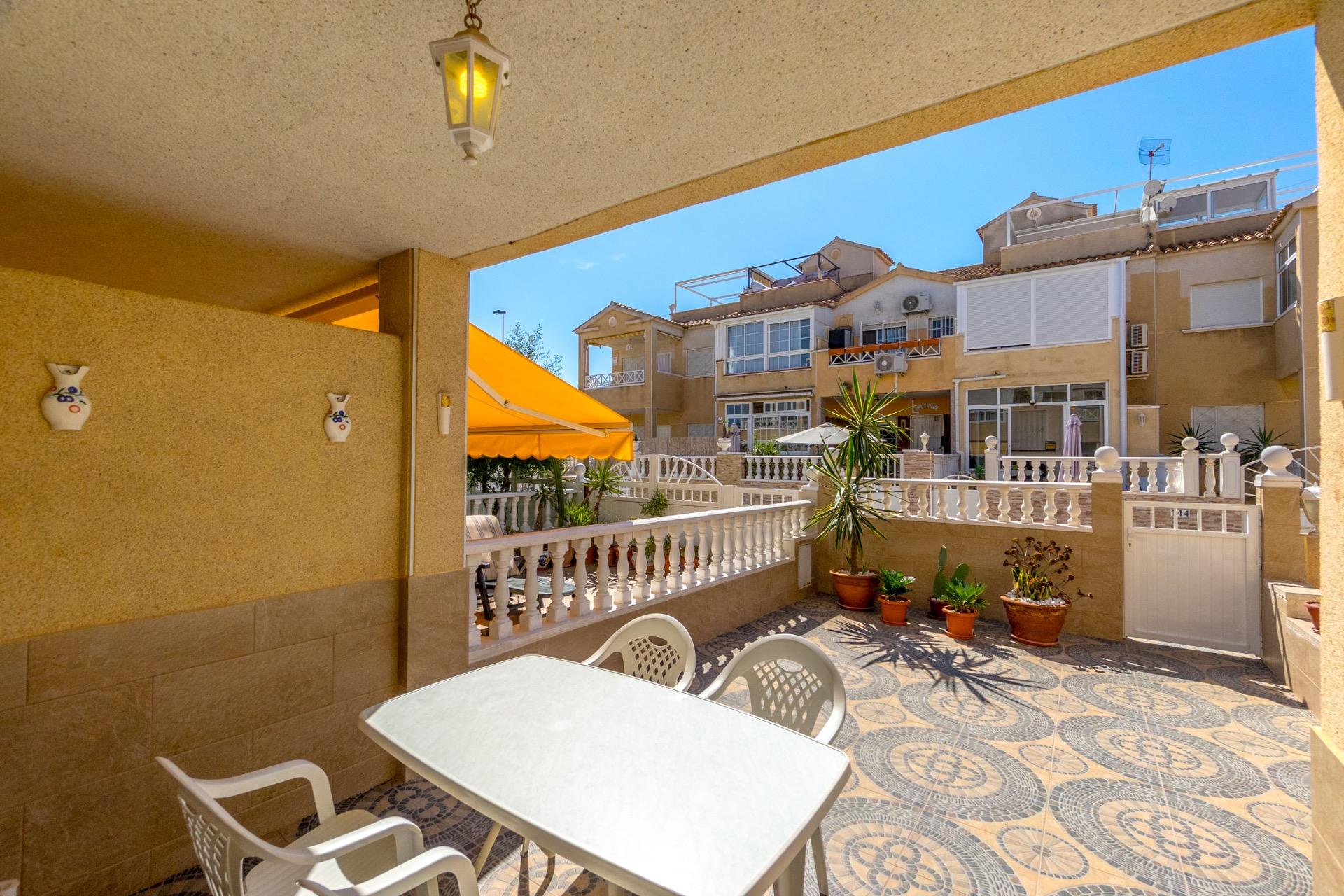 2 Bed, 1 Bath, HouseFor Sale, Torrevieja, Alicante