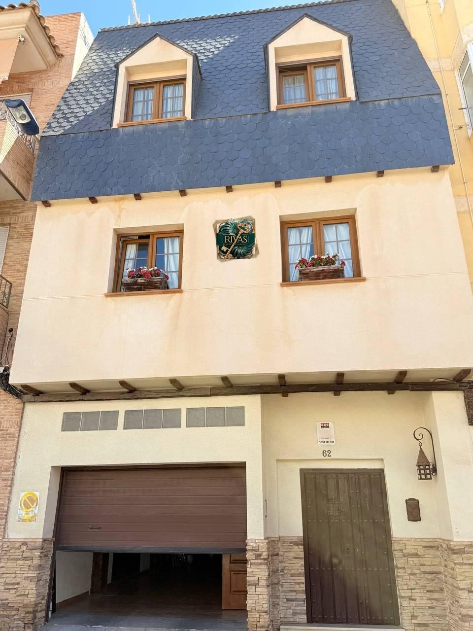 4 Bed, 2 Bath, HouseFor Sale, Torrevieja, Alicante