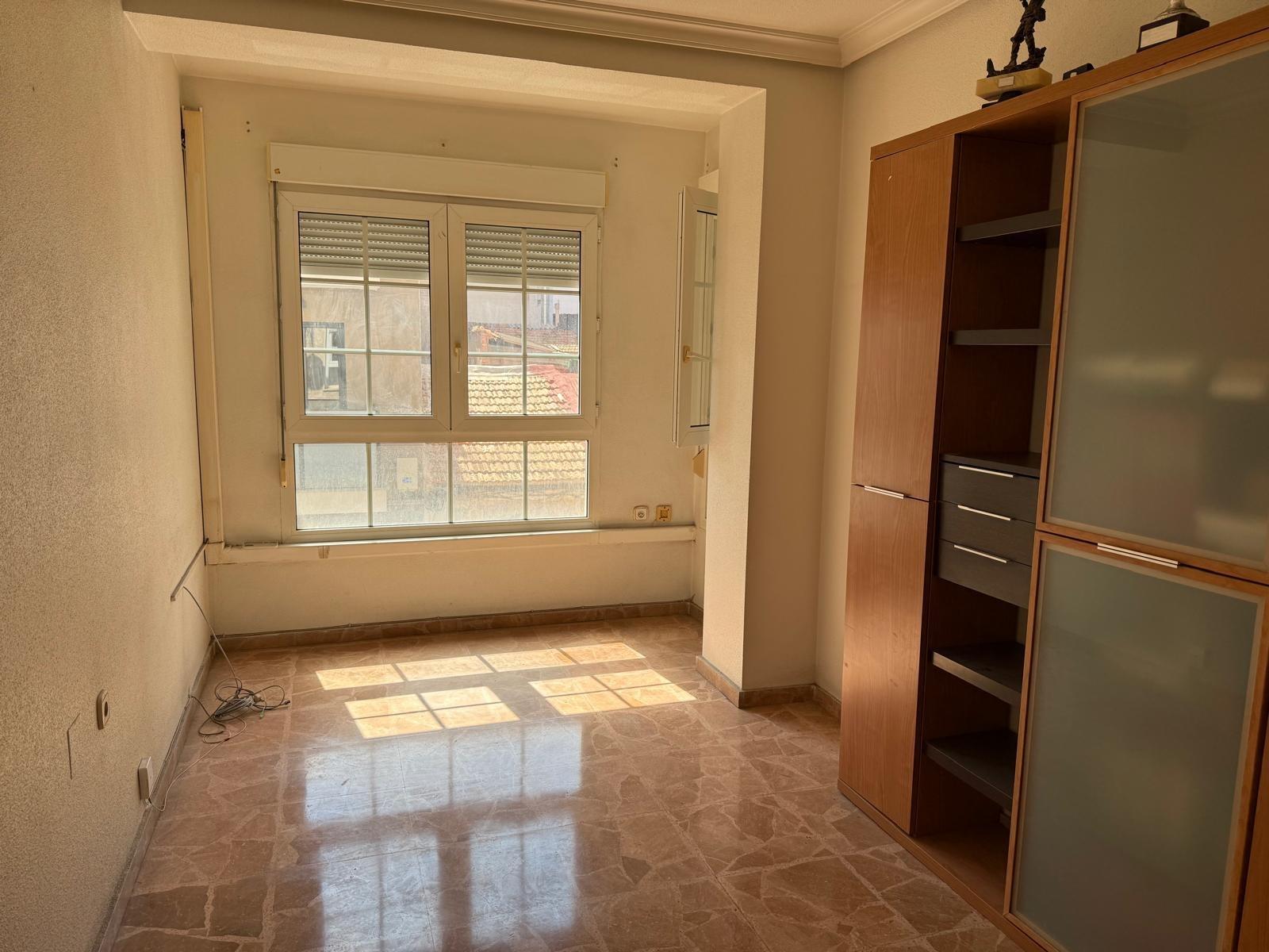 5 Bed, 2 Bath, ApartmentFor Sale, Torrevieja, Alicante 5 Bed, 2 Bath, ApartmentFor Sale, Torrevieja, Alicante