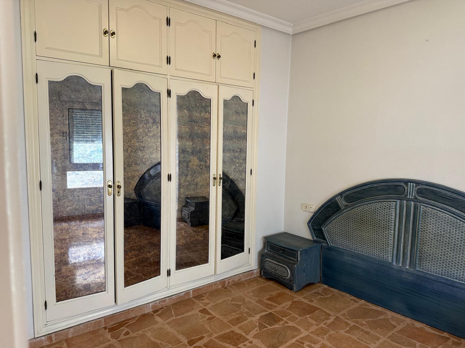 5 Bed, 2 Bath, ApartmentFor Sale, Torrevieja, Alicante 5 Bed, 2 Bath, ApartmentFor Sale, Torrevieja, Alicante